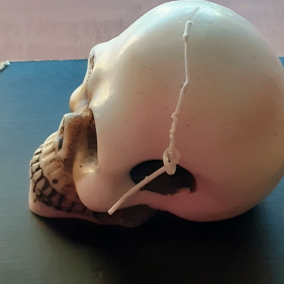 Halloween Decor Bleeding Skull Wax Candle White - Picture 8 of 9